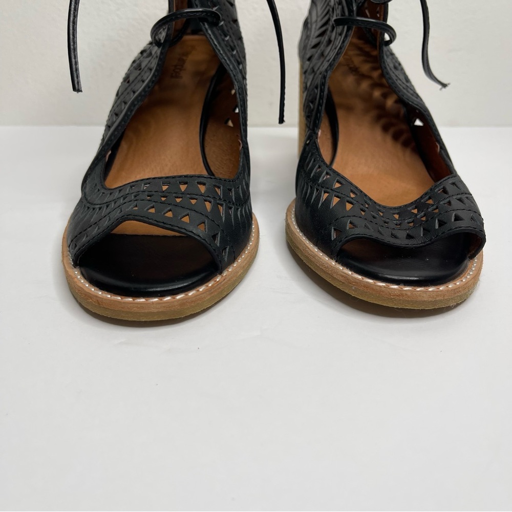 Jeffrey Campbell Cordillo Black Laser Cut Leather Heel Booties Sandals Size 10 - Picture 17 of 17